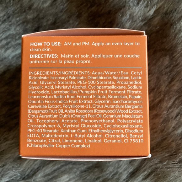 Exfolikate Glow Moisturizer - Picture 5 of 5